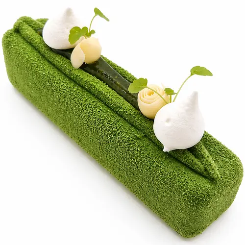  mousse légère yaourt de la ferme et citron vert, crémeux menthe, gel mojito, croustillant feuilletine yuz